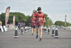 BIB: 0033
                            <button type="button" onclick="openModal(4922449)" class="btn btn-primary btn-sm float-right btn-popup" data-toggle="modal" data-target=".modal-high-quality">
                        <i class="fas fa-shopping-cart"></i> Add to Cart
                    </button>
                                            <button type="button" onclick="isThisMe(4922449, true)" class="btn btn-success btn-sm float-right btn-popup btn-isme hidden" data-toggle="tooltip" data-placement="bottom" title="นี่คือรูปของคุณใช่ไหม คลิกที่นี่เพื่อเอาเข้าอัลบั้ม">
                        <i class="fas fa-plus"></i> Add to album
                    </button>
                    <button type="button" onclick="isThisMe(4922449, false)" class="btn btn-warning btn-sm float-right btn-popup btn-isnotme hidden">
                        <i class="fas fa-ban"></i> Remove from album
                    </button>